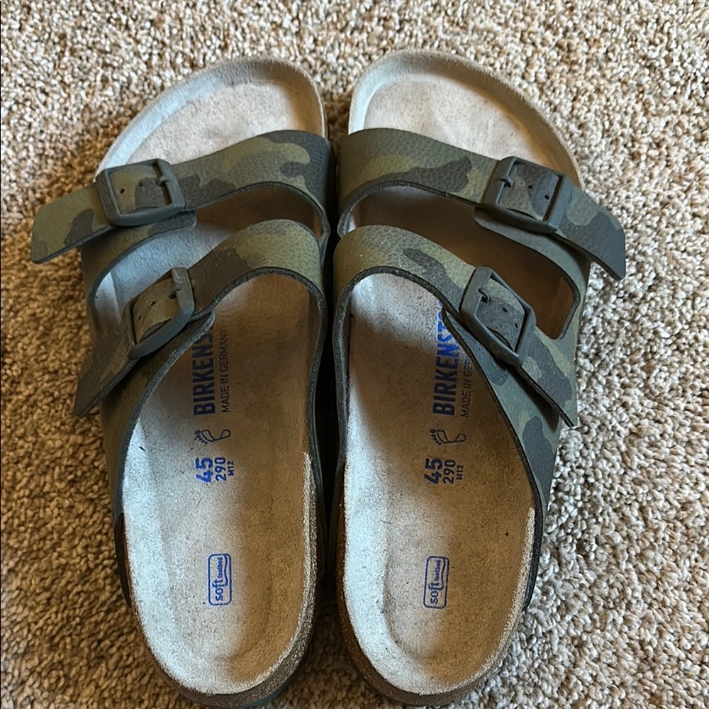 Birkenstock Mens Green Camo Arizona Sandals-never worn